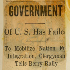 Newspaper article about the Berry Backers event featuring Martin Luther King Jr. with the headling, "Government of U.S. has failed to mobilize nation for integration Clergyman tells Berry rally"