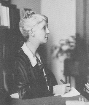 Josephine Simrall, Dean of Women