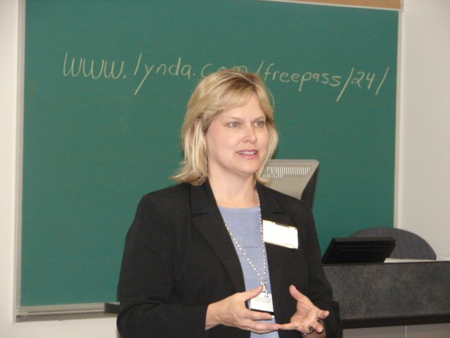 Leslie presenting at the Early Summer Institute