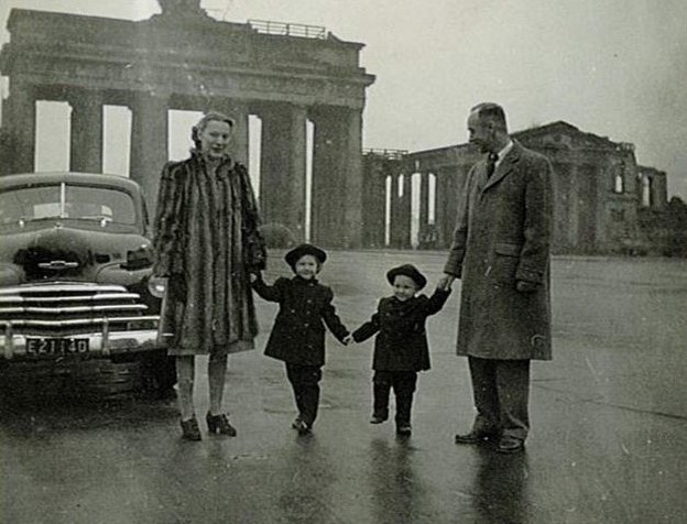 Von Rosenstiel with his wife and children on a visit to Germany, 1947. From the Werner H. Von Rosenstiel papers at the Archives and Rare Books Library