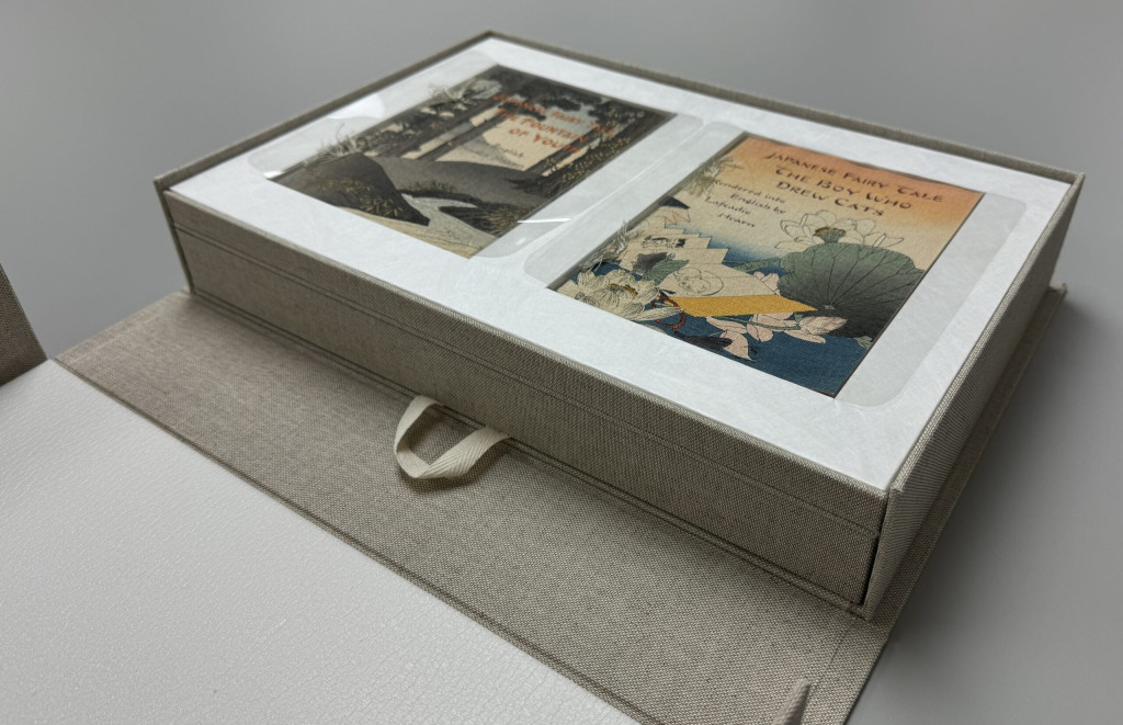 Contents of the enclosure pictured